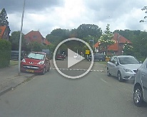 004 - Bankastraat Amersfoort Bijna bij Bankastraat nummer 2 waar de zus van mijn moeder (tante Door) en ome Harrie Brouwer woonden in Amersfoort. hierna zijn ze nog verhuisd naar Leusden en...