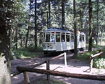 r0300058 Openlucht museum de nostalgische trams brachten je van item naar item als je niet ver wilde lopen.