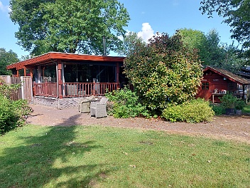 20250516 Erm (NLD) begin mei 2025 gingen we naar het dorpje ERM in Drenthe (nld). Een huisje met goed omheinde tuin vanwege de nieuwe...